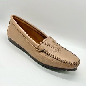 Minnetonka Tan Leather Loafers Moccasins for Women size 7